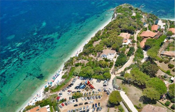 casa indipendente in vendita a Portoferraio