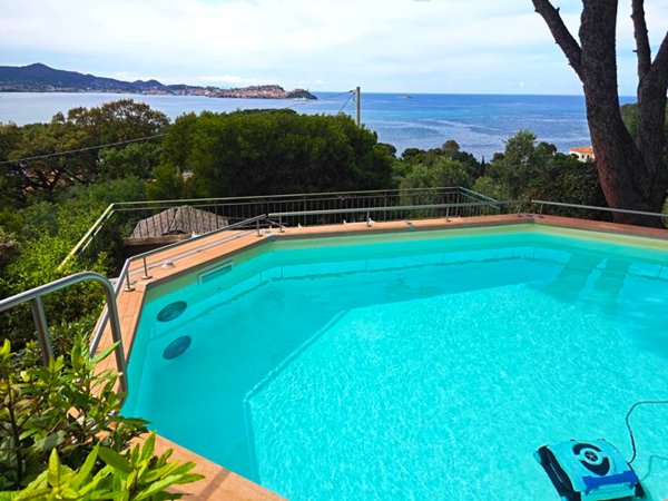 casa indipendente in vendita a Portoferraio in zona Magazzini