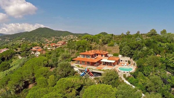 casa indipendente in vendita a Portoferraio