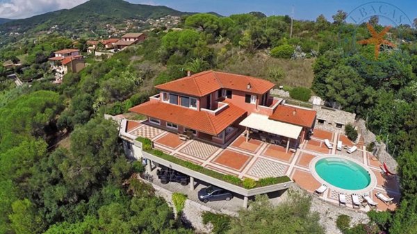 casa indipendente in vendita a Portoferraio