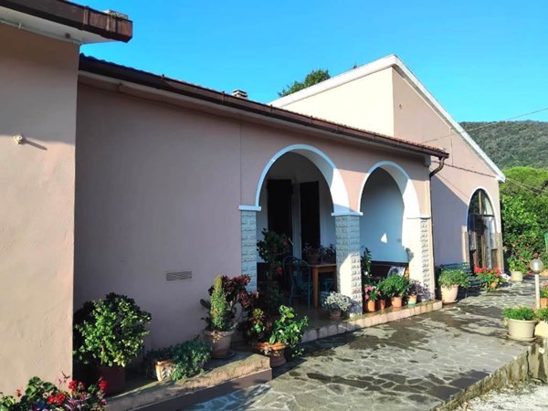 casa indipendente in vendita a Portoferraio in zona San Martino