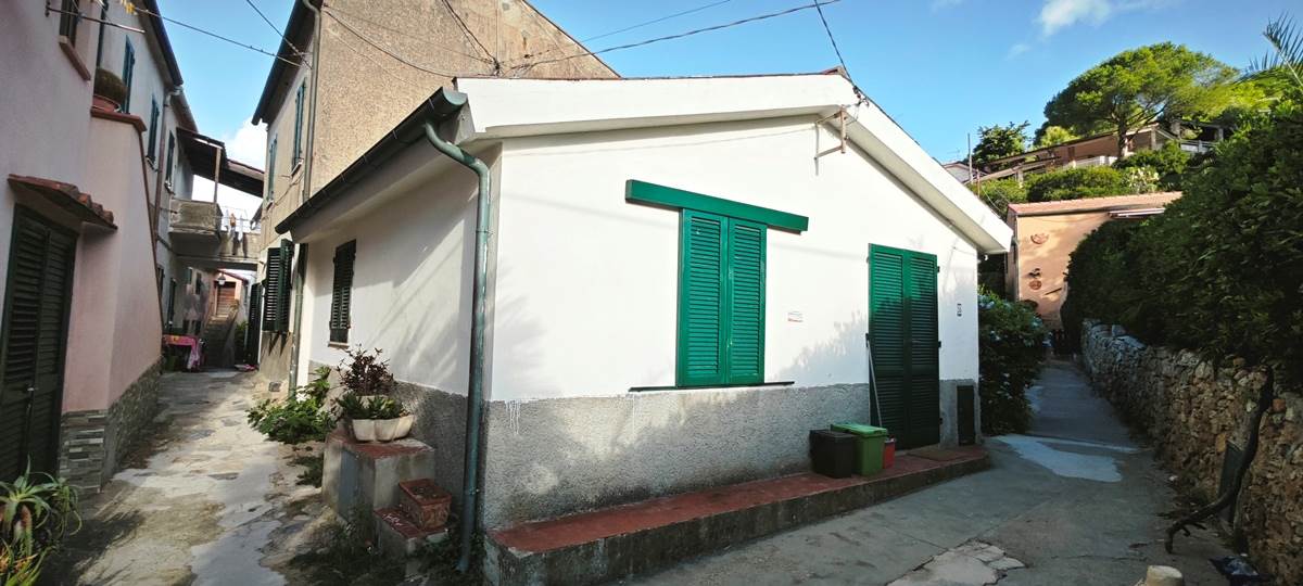appartamento in vendita a Portoferraio in zona Scaglieri