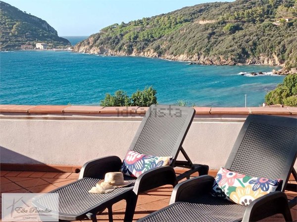 casa indipendente in vendita a Portoferraio