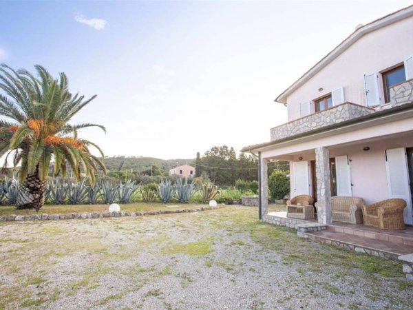 casa indipendente in vendita a Portoferraio in zona San Giovanni