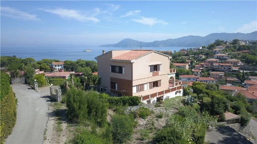 casa indipendente in vendita a Portoferraio