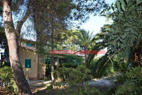 casa indipendente in vendita a Portoferraio