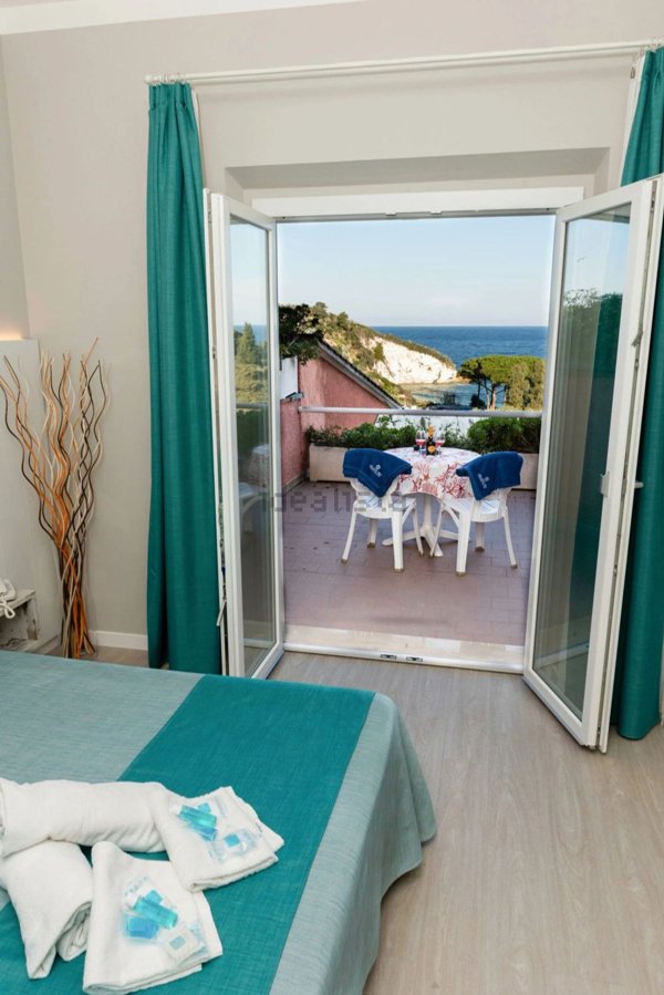 negozio in vendita a Portoferraio