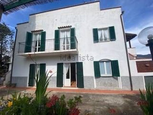 casa semindipendente in vendita a Portoferraio