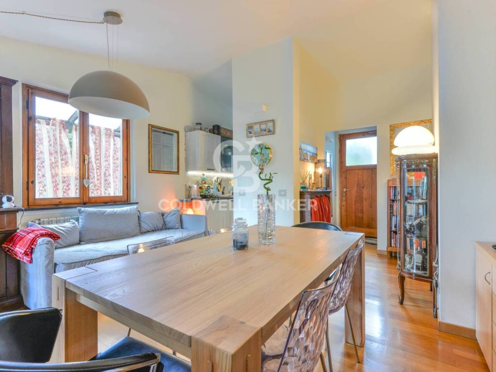 casa indipendente in vendita a Portoferraio