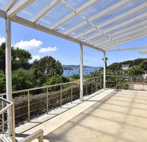 casa indipendente in vendita a Portoferraio in zona Magazzini