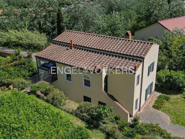 casa indipendente in vendita a Portoferraio