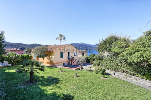 casa indipendente in vendita a Portoferraio in zona Biodola