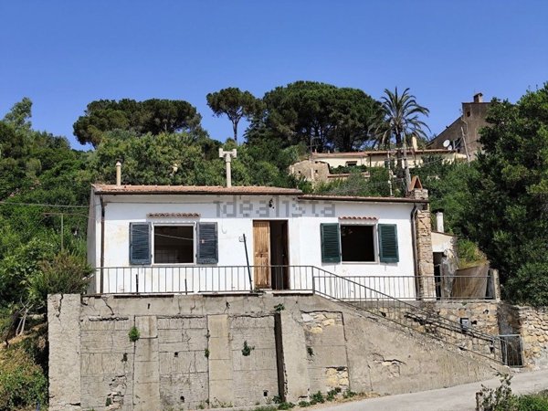 casa indipendente in vendita a Portoferraio