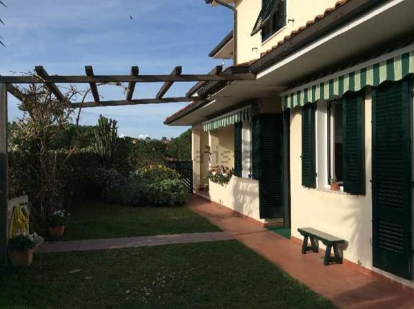 casa semindipendente in vendita a Portoferraio
