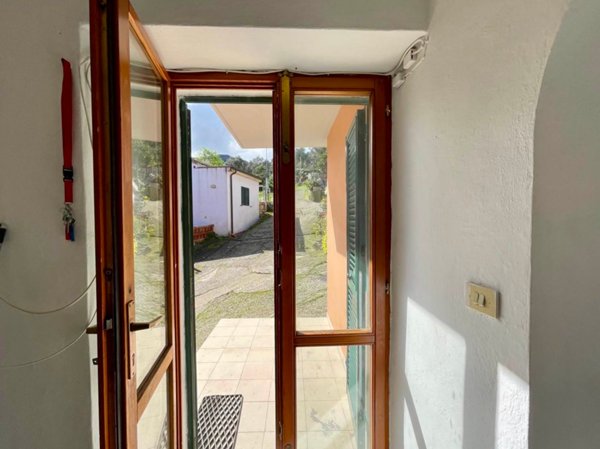 casa indipendente in vendita a Portoferraio