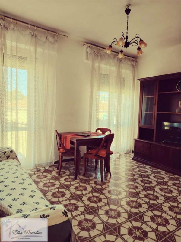 pentavano in vendita a Portoferraio in zona Viticcio