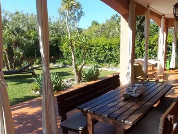 casa indipendente in vendita a Portoferraio