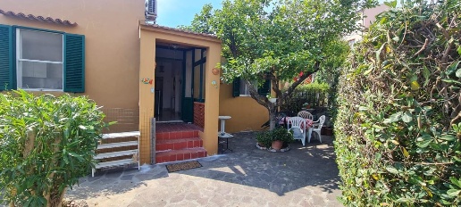 casa indipendente in vendita a Portoferraio