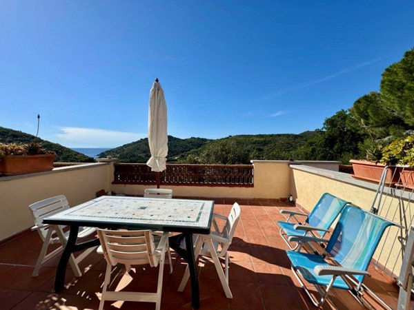 appartamento in vendita a Portoferraio in zona Magazzini