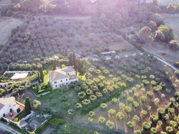 casa indipendente in vendita a Portoferraio