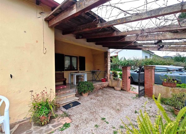 casa indipendente in vendita a Portoferraio in zona Magazzini
