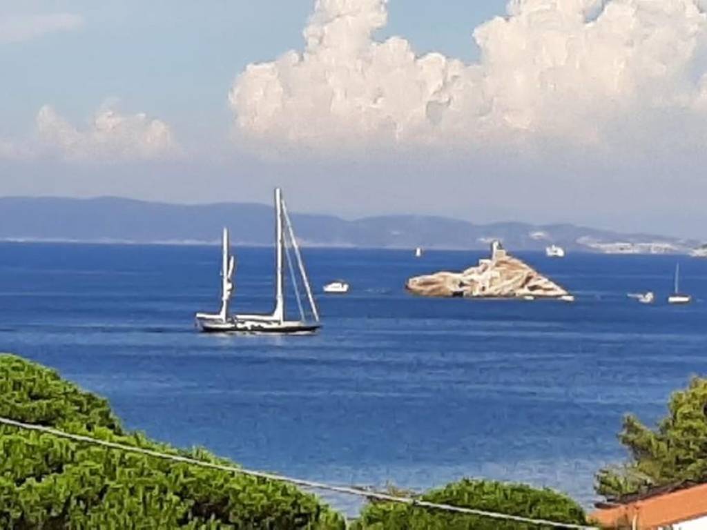 casa indipendente in vendita a Portoferraio