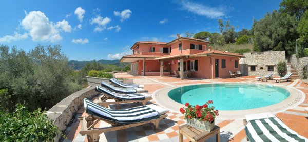 casa indipendente in vendita a Portoferraio