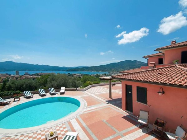 casa indipendente in vendita a Portoferraio