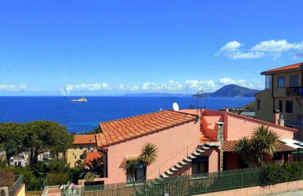 casa indipendente in vendita a Portoferraio