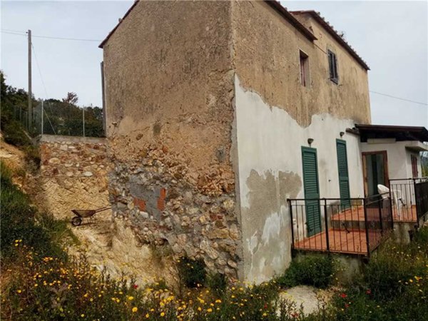 casa indipendente in vendita a Portoferraio