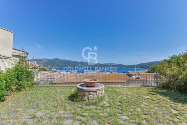 casa indipendente in vendita a Portoferraio