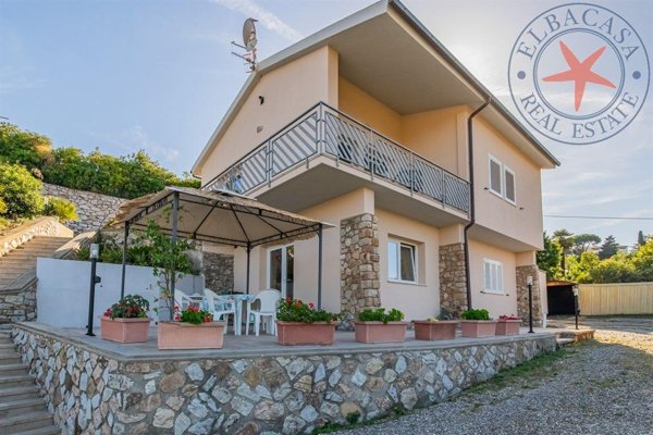 casa indipendente in vendita a Portoferraio