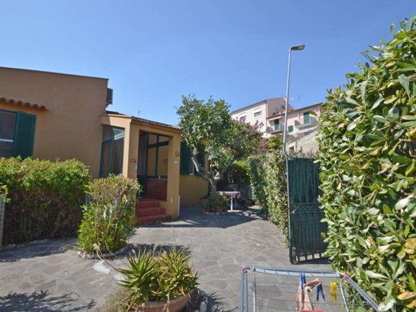 casa indipendente in vendita a Portoferraio
