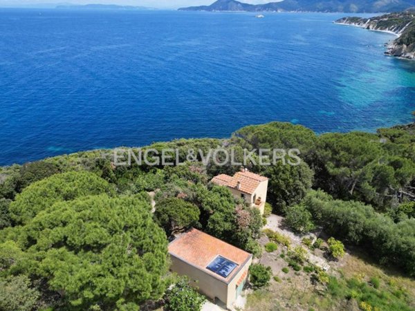 casa indipendente in vendita a Portoferraio in zona Acquaviva