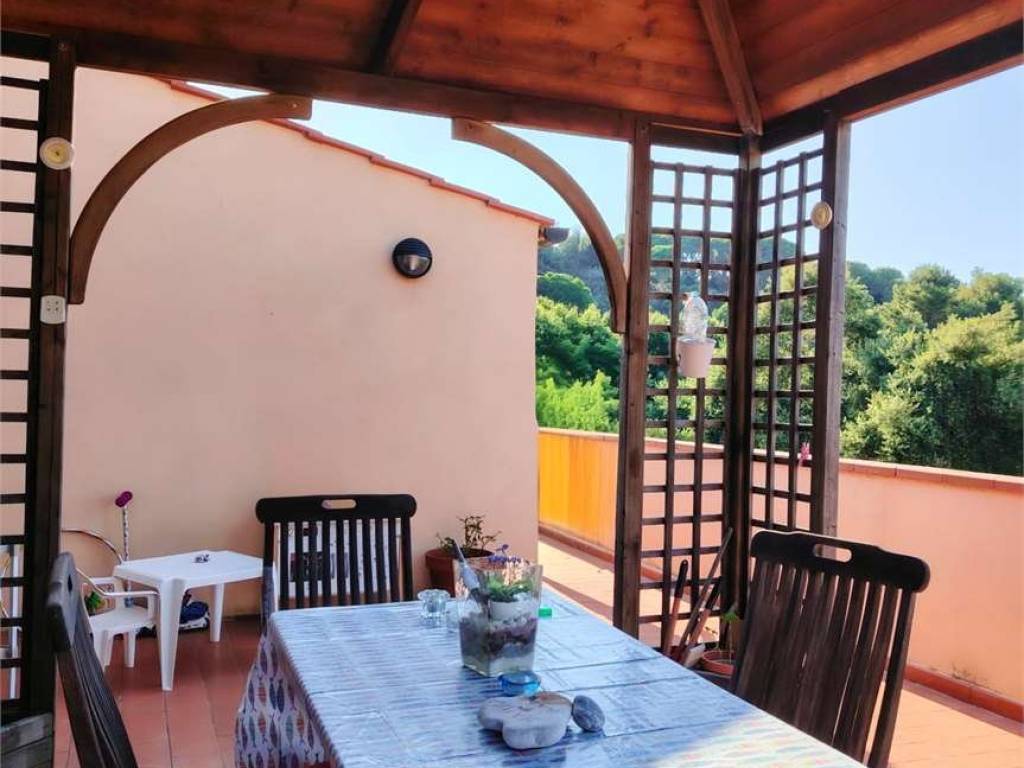 casa indipendente in vendita a Portoferraio