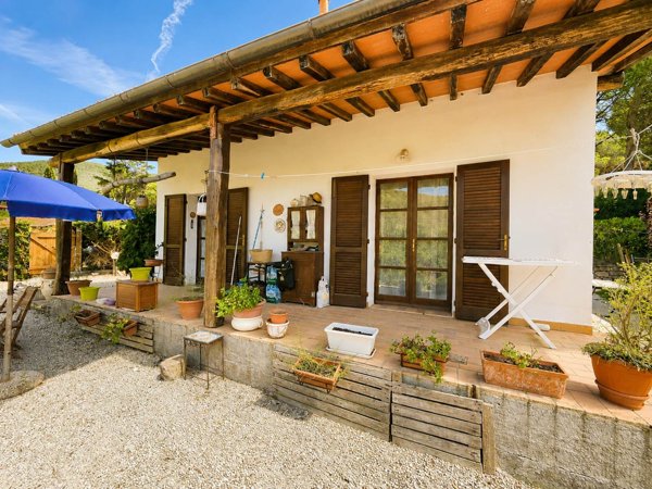 casa indipendente in vendita a Portoferraio in zona San Martino