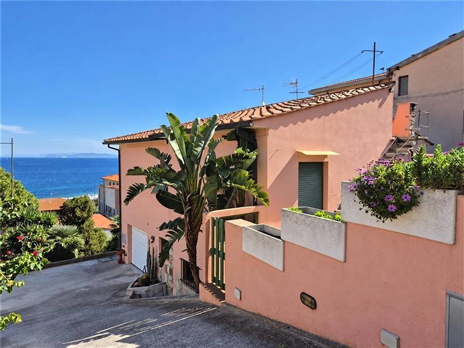 casa indipendente in vendita a Portoferraio