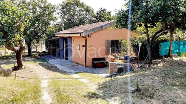casa indipendente in vendita a Rosignano Marittimo in zona Vada