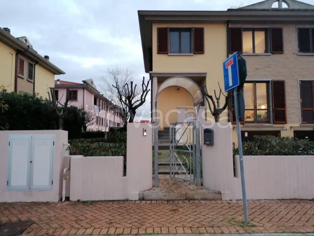 casa indipendente in vendita a Rosignano Marittimo in zona Vada