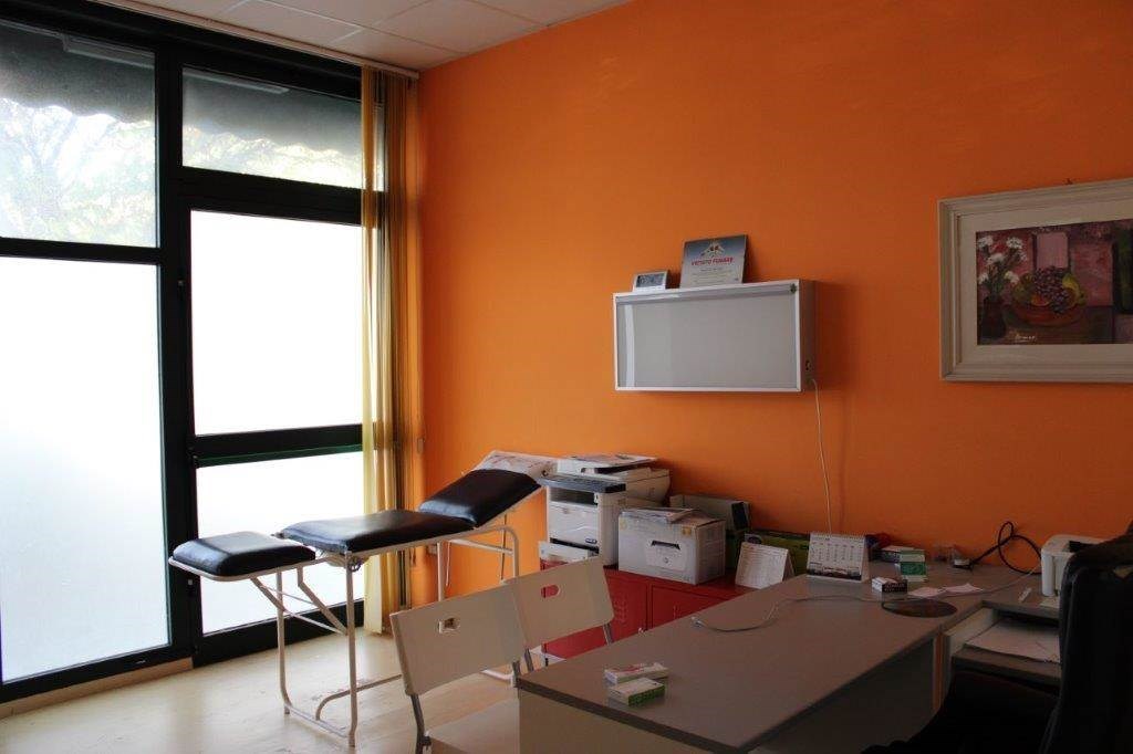 ufficio in vendita a Rosignano Marittimo in zona Vada