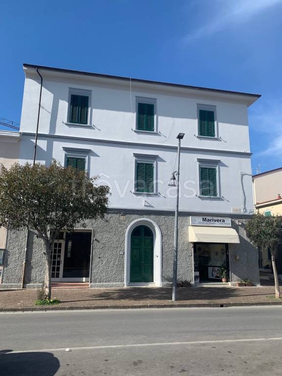 appartamento in vendita a Rosignano Marittimo in zona Vada