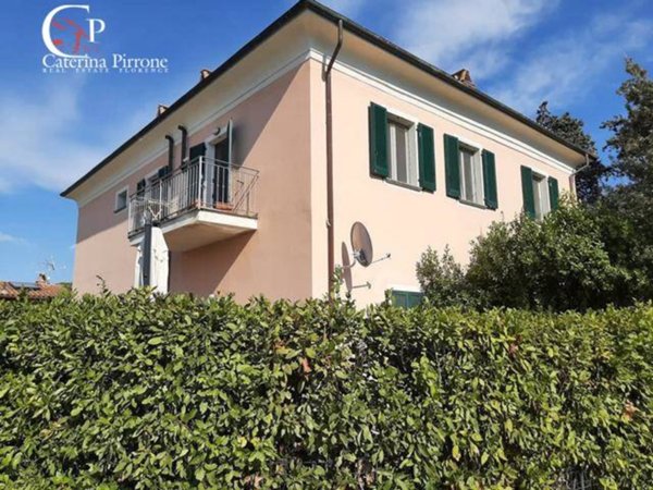 appartamento in vendita a Rosignano Marittimo in zona Vada