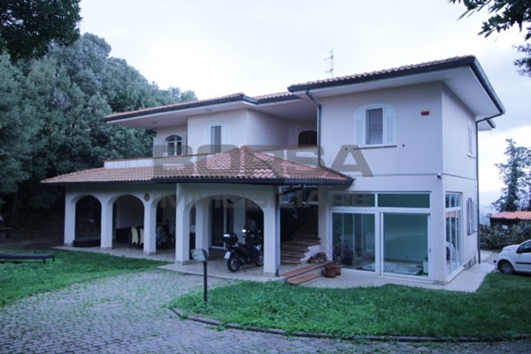 casa indipendente in vendita a Rosignano Marittimo in zona Nibbiaia