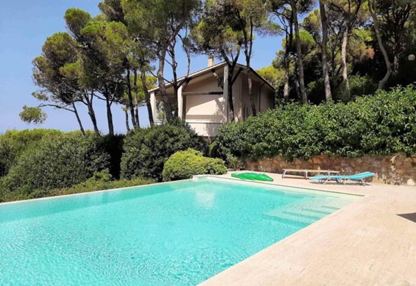casa indipendente in vendita a Rosignano Marittimo in zona Castiglioncello