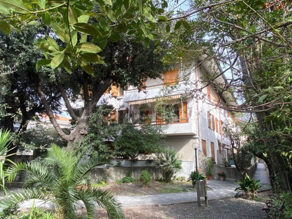 appartamento in vendita a Rosignano Marittimo in zona Castiglioncello