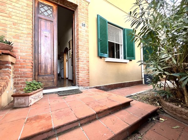 casa indipendente in vendita a Rosignano Marittimo in zona Rosignano Solvay