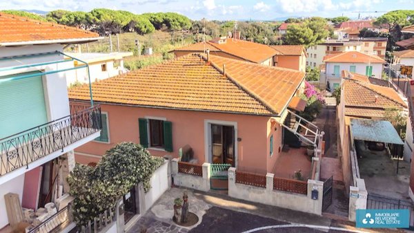 appartamento in vendita a Rosignano Marittimo in zona Castiglioncello