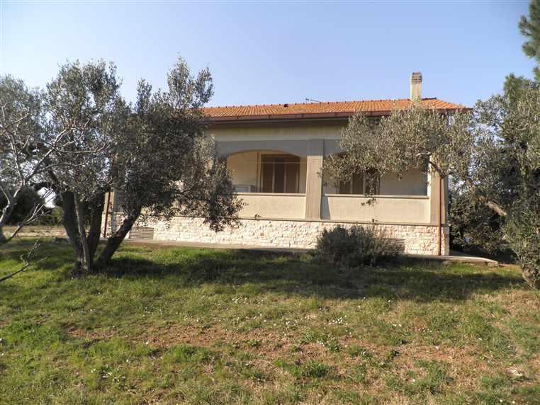 casa indipendente in vendita a Rosignano Marittimo in zona Vada