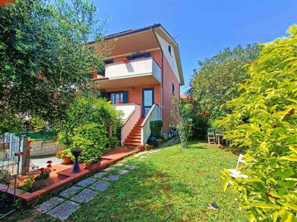casa indipendente in vendita a Rosignano Marittimo in zona Rosignano Solvay