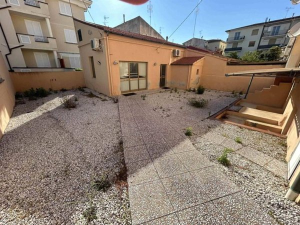appartamento in vendita a Rosignano Marittimo in zona Rosignano Solvay